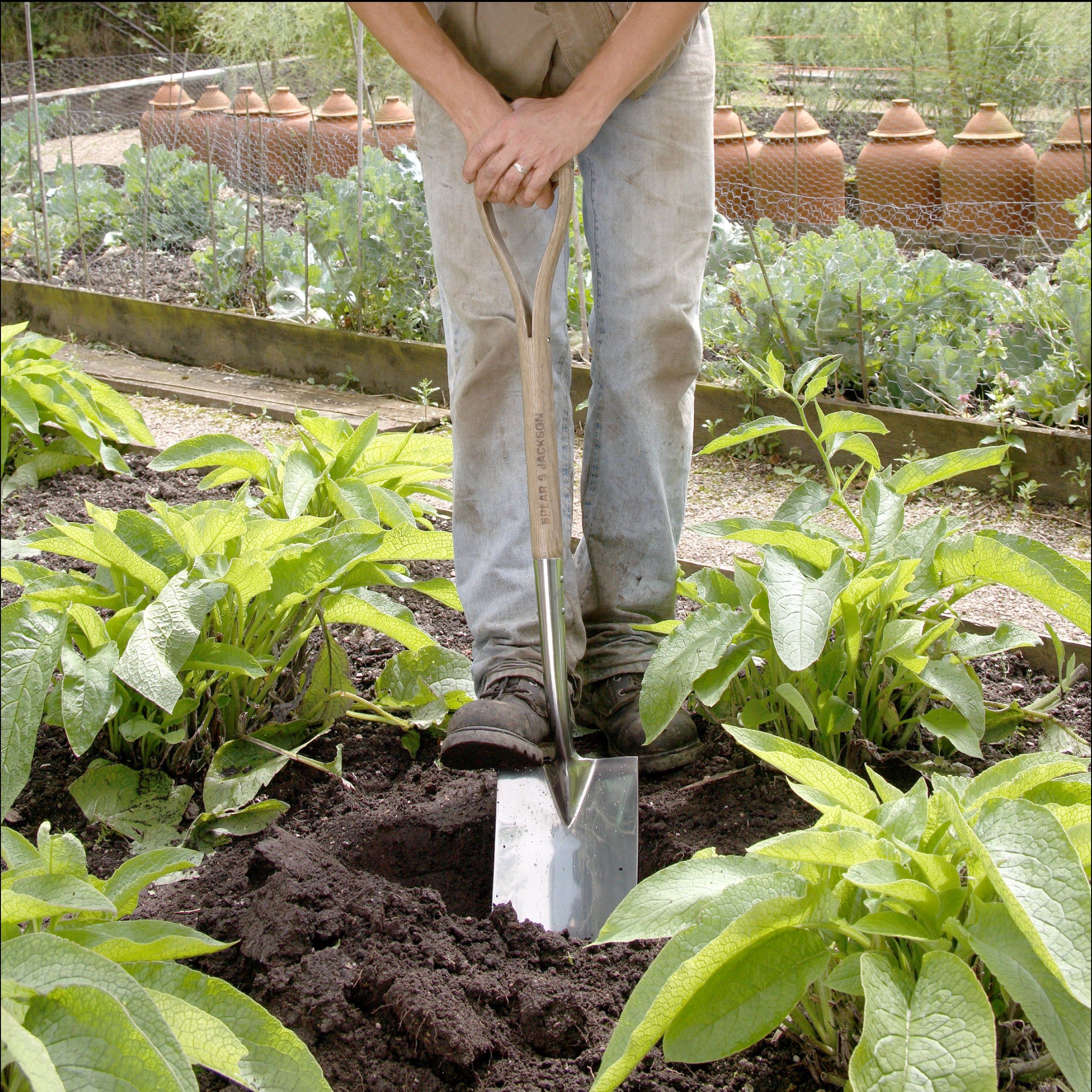 Spear & Jackson Traditional Spade Roestvrijestaal - RVS Spade - Houten Wishbone Steel - Getrede Kop - 10 jaar Garantie