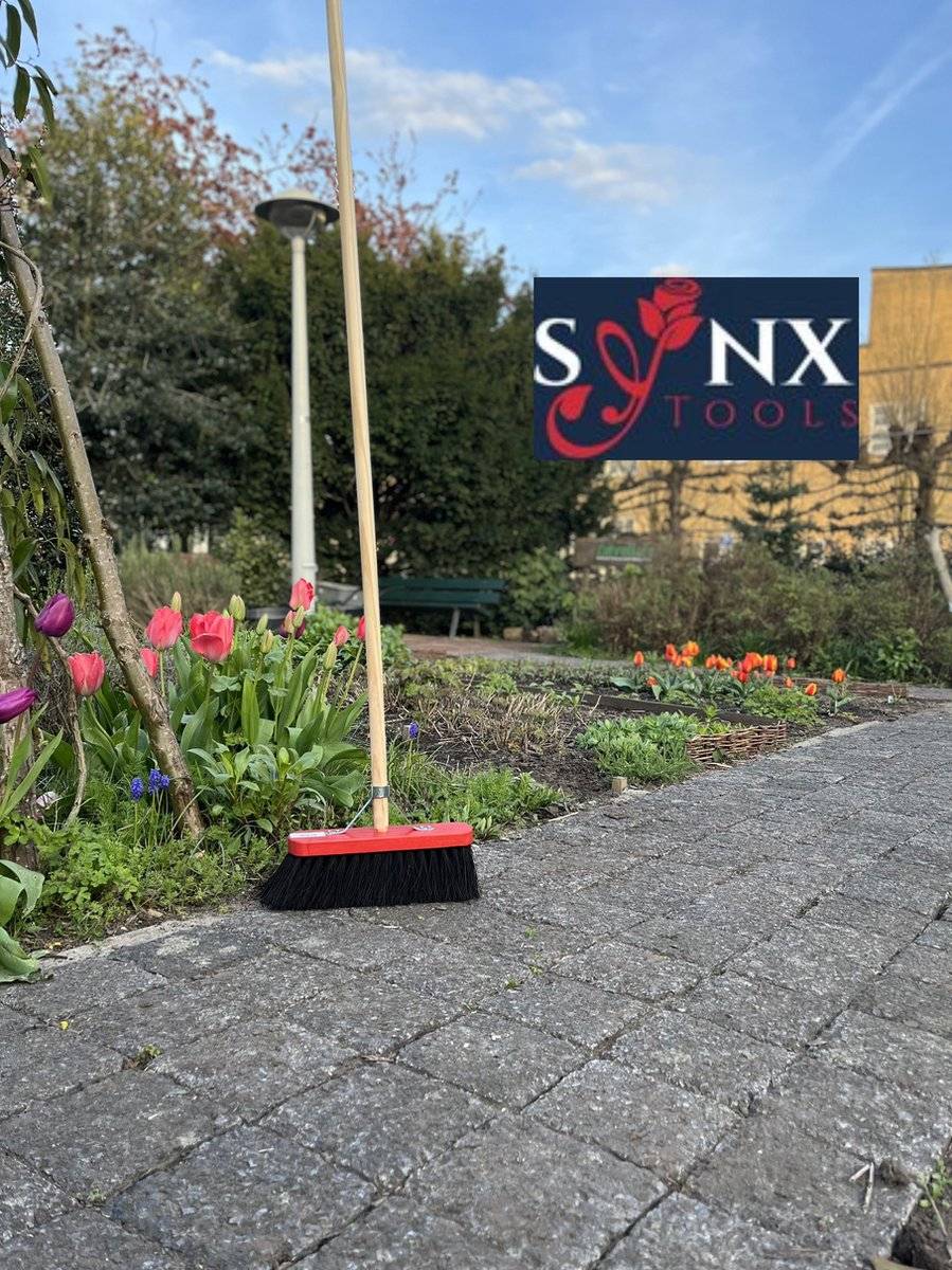 Stadsbezem Colombo 30 cm met natuurvezelharen en houten steel