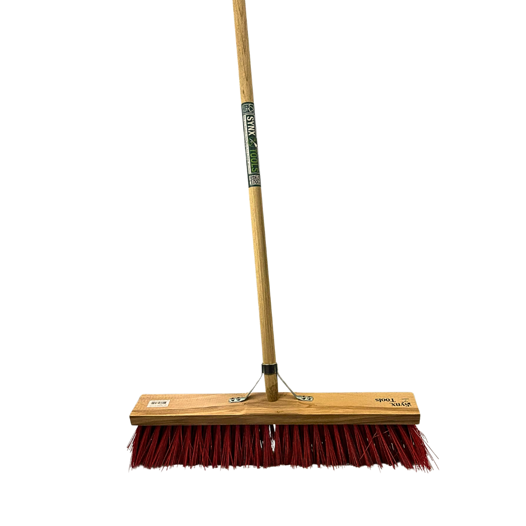 Synx Tools Straatbezem 60 cm - harde borstel - buitenbezem - Incl. bezemsteel 150 cm