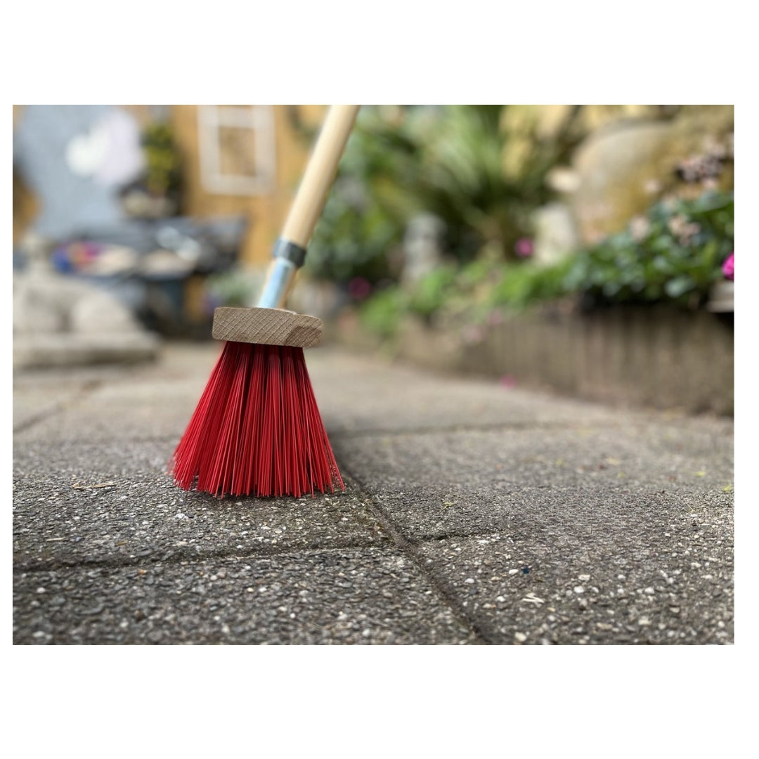 Synx Tools Rechte schoffel 16cm & Synx Tools Straatbezem Nylon 60cm - Onkruidverwijderaar - Schoffel met Steel - 170 cm steel met Hilt - Hark - Onkruidbestrijding - Bezem met steel 160 cm