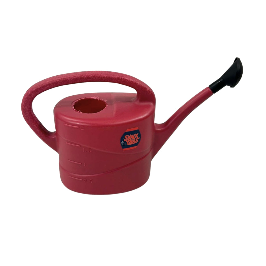 Kleine gieter met sproeikop in rode kleur – Synx Store