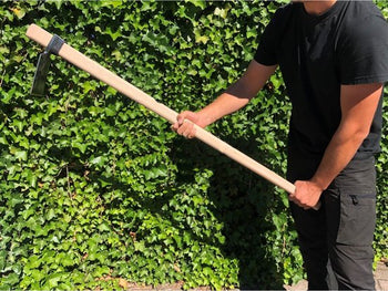 Tuinhak met houten steel voor onkruid verwijderen en grond losmaken – tuinhak van Synx Store