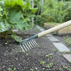 Tuinhark als tuingereedschap met stalen tanden – Synx Store
