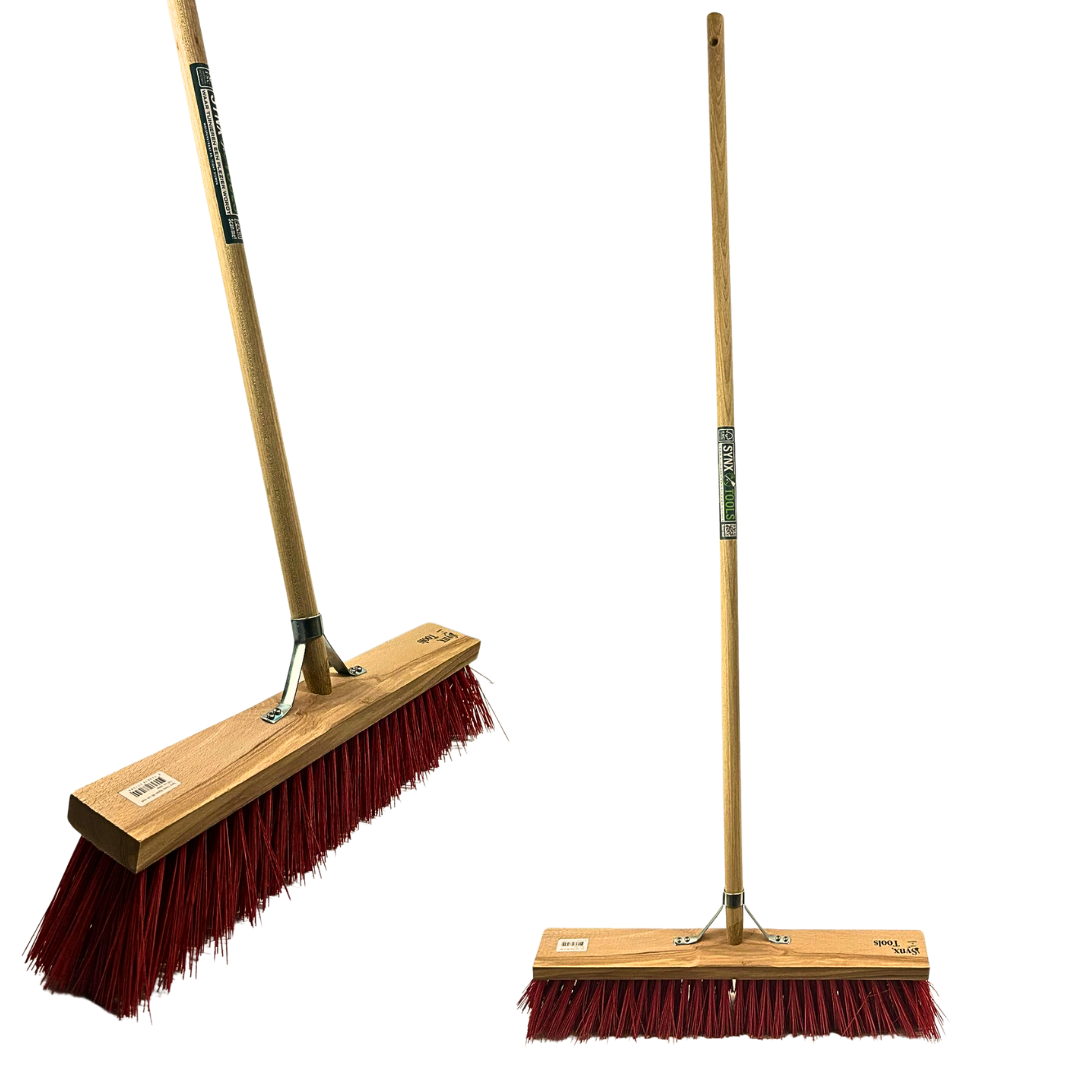Synx Tools Straatbezem 60 cm - harde borstel - buitenbezem - Incl. bezemsteel 150 cm