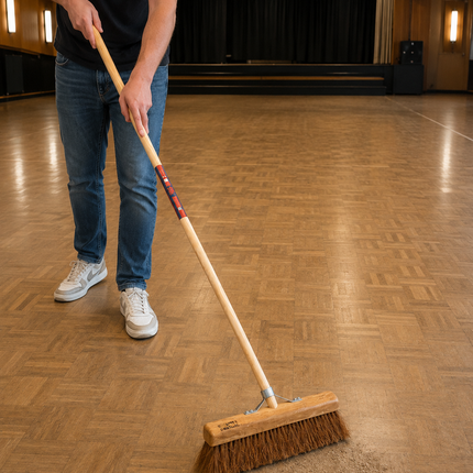 Synx Tools bezem Coco BinnenBezem 40 cm - Zachte bezems - Bezems - Bezem - Zaalveger - kokos - Bezemsteel - Besem Veger - met houten steel 150cm