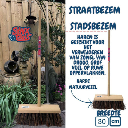 Stadsbezem 30 cm met houten steel voor straat en oprit