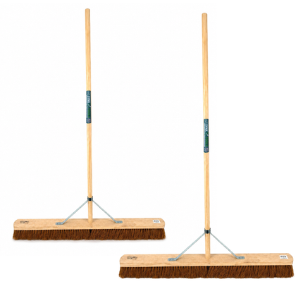 Synx Tools zachte bezem 100 cm met kokosvezels en 150 cm houten steel voor binnengebruik