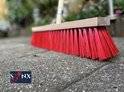 Synx Tools Straatbezem Nylon Rood 50cm - Bezems - Vegers - Stadsbezem - Buitenbezem - Tuinartikelen - Bezem met steel 160cm - Buiten bezem - veger