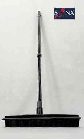 Synx Tools Rubberen bezem zwart met telescopische steel