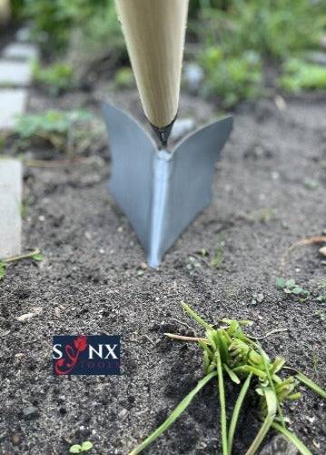 Synx Tools  Aanaarder 20 cm - Gesmeed - Tuinartikel - Onkruidverwijderaar - Met Steel 160 cm