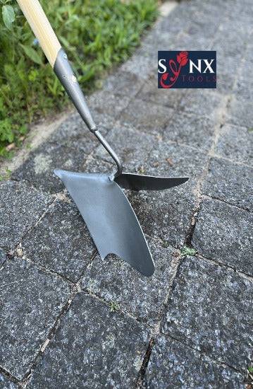 Synx Tools  Aanaarder 20 cm - Gesmeed - Tuinartikel - Onkruidverwijderaar - Met Steel 160 cm