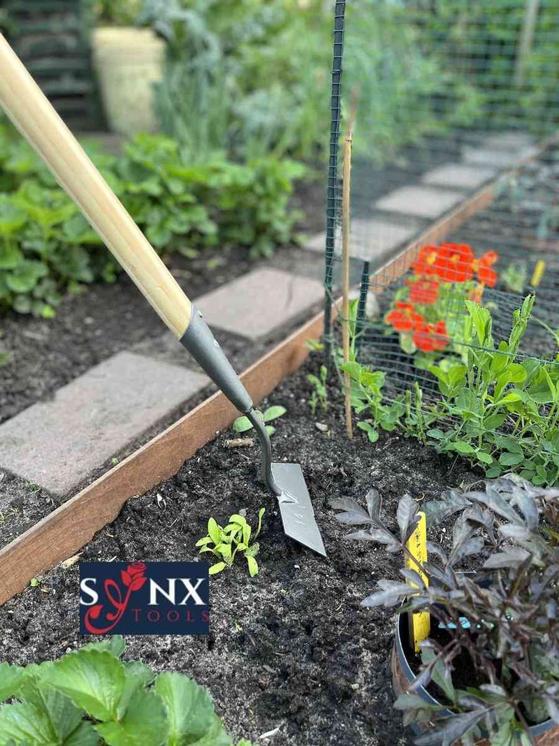 Synx Tools Rechte schoffel 14cm Gesmeed - Schoffels / Onkruidverwijderaar - Schoffel met Steel - 160 cm steel met hilt