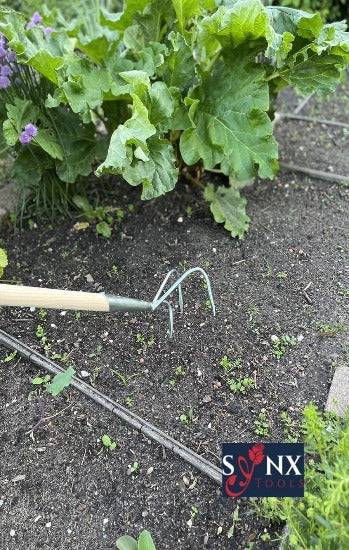 Synx Tools Tuinkrabber 3 tanden - Verzinkt - Onkruidverwijderaar / Onkruidbestrijding - Harken - Tuinsetjes - ultivators - Met Steel 150cm
